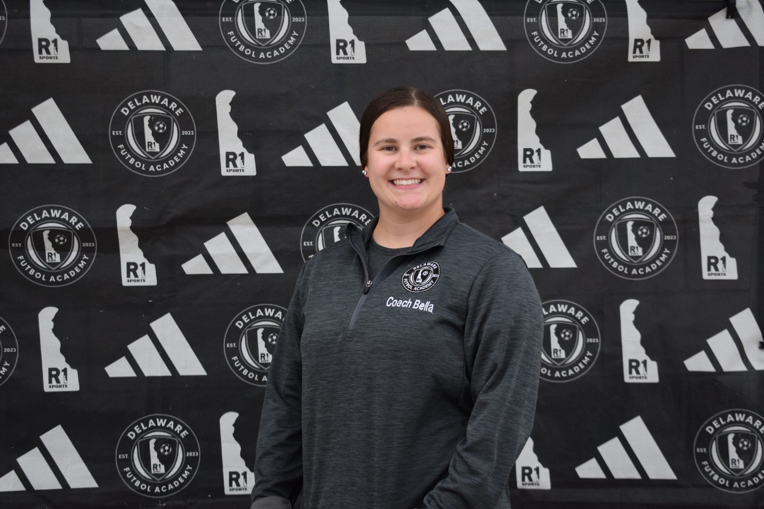 Bella Whitney Headshot